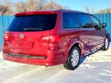 Used 2012 Volkswagen Routan SEL image 4