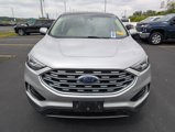 Used 2019 Ford Edge SEL w/ Equipment Group 201A image 2
