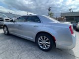 Used 2020 Chrysler 300 Limited image 3