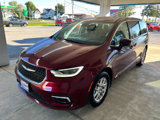 Used 2023 Chrysler Pacifica Touring-L image 2