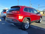 Used 2017 Jeep Cherokee Limited image 3