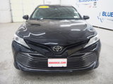 Used 2018 Toyota Camry XLE image 3