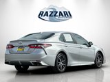 Used 2022 Toyota Camry SE image 3