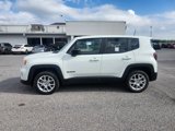 Used 2023 Jeep Renegade Latitude image 2