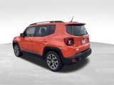 Used 2016 Jeep Renegade Latitude w/ Popular Equipment Group image 4