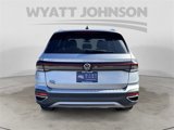 New 2025 Volkswagen Taos SE image 4