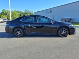 Used 2023 Toyota Camry SE image 3