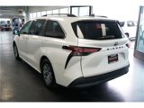 Used 2021 Toyota Sienna XLE image 5