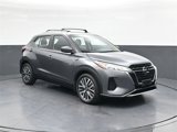Used 2021 Nissan Kicks SV image 2