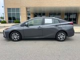 Used 2020 Toyota Prius LE image 1