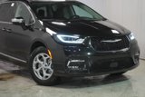 New 2023 Chrysler Pacifica Limited w/ Uconnect Theater Family Group image 3