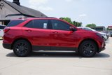 Used 2023 Chevrolet Equinox RS image 2
