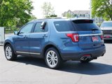 Used 2019 Ford Explorer XLT image 3