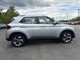 Used 2022 Hyundai Venue SEL image 4