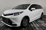 Used 2023 Toyota Sienna LE image 5
