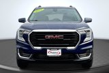 Used 2022 GMC Terrain SLE w/ Driver Convenience Package image 3