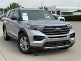Used 2020 Ford Explorer XLT image 2