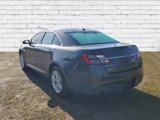 Used 2017 Ford Taurus SE image 3