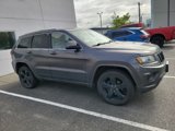 Used 2015 Jeep Grand Cherokee Altitude image 2