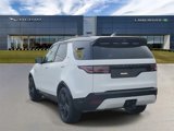 New 2025 Land Rover Discovery Dynamic SE image 2