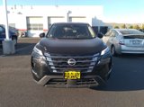 Used 2024 Nissan Rogue SV image 3