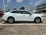 Used 2020 Chevrolet Malibu LT image 2