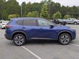 Used 2023 Nissan Rogue SV image 2