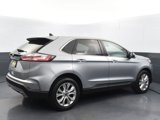 Used 2022 Ford Edge Titanium image 4
