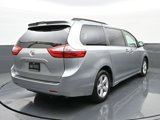 Used 2019 Toyota Sienna LE image 3