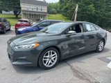 Used 2015 Ford Fusion SE image 2