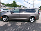 Used 2018 Chrysler Pacifica Touring Plus w/ Tire & Wheel Group image 2