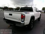 Used 2021 Toyota Tacoma TRD Off-Road image 2