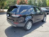 Used 2018 Land Rover Discovery SE image 3