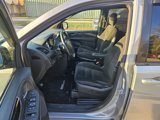 Used 2018 Dodge Grand Caravan SE image 6