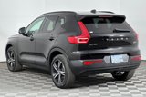 Used 2022 Volvo XC40 T5 R-Design image 6