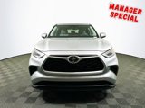 Used 2023 Toyota Highlander L image 3
