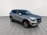 Used 2022 Kia Seltos LX image 2