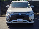 Used 2018 Mitsubishi Outlander SEL image 2