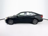 Used 2021 Volkswagen Jetta SE w/ SE Cold Weather Package image 4