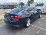 Used 2017 Chevrolet Malibu LT image 3