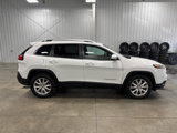 Used 2016 Jeep Cherokee Limited image 2