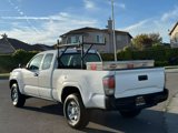 Used 2017 Toyota Tacoma SR image 3