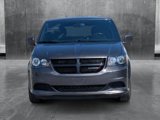 Used 2017 Dodge Grand Caravan SE image 2