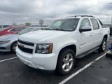 Used 2012 Chevrolet Avalanche LT image 2