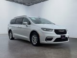 Used 2022 Chrysler Pacifica Touring-L image 3