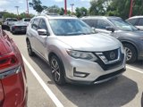 Used 2018 Nissan Rogue SL w/ Premium Package image 5