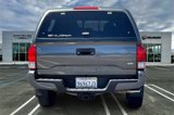 Used 2017 Toyota Tacoma TRD Off-Road image 3