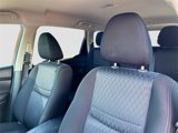 Used 2019 Nissan Rogue SV image 4