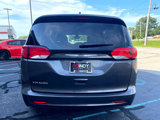 Used 2021 Chrysler Voyager Lxi image 4