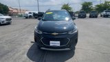 Used 2022 Chevrolet Trax LT w/ LT Convenience Package image 3
